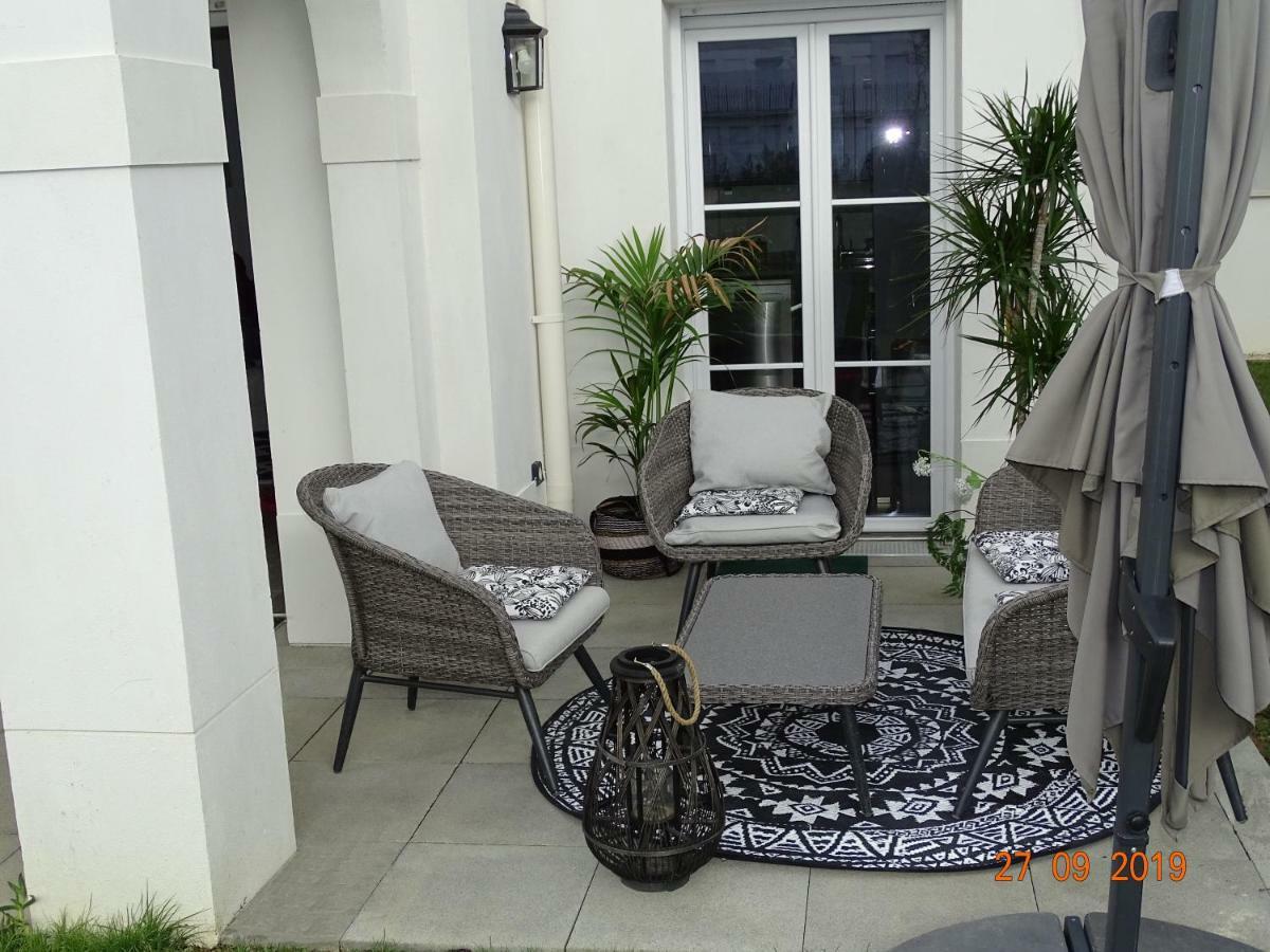 Victoria Family House Disneyland Paris Serris Exterior foto